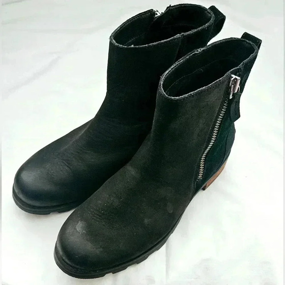 Sorel Black Ankle Boots - Picture 5 of 14